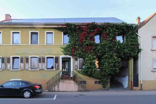 Foto - Haus zum Kaufen in Eisenberg (Pfalz) 429.000,00 € 405.25 m²