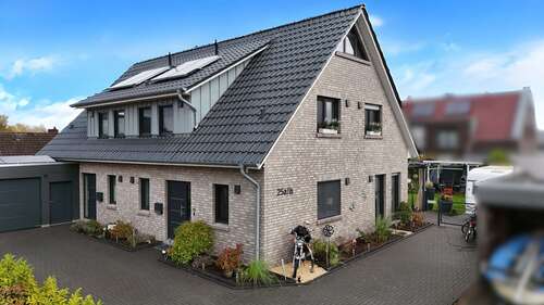 Foto - Haus zum Kaufen in Varel 398.000,00 € 113.44 m²