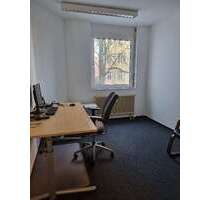 Büro in Berlin 650,00 € 30 m² - 650,00 EUR Kaltmiete, ca.  30,00 m² in Berlin (PLZ: 12161)