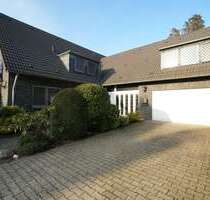 Haus zum Kaufen in Duisburg Rahm 585.000,00 € 282.8 m² - Duisburg / Rahm