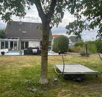 Haus zum Kaufen in Kamp-Lintfort 525.000,00 € 149 m²