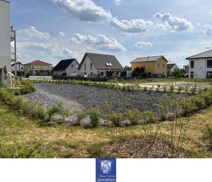 Foto - Wohnung zum Mieten in Arnsdorf 685,00 € 65.25 m²