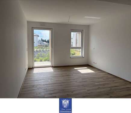 Foto - Wohnung zum Mieten in Arnsdorf 730,00 € 72.86 m²