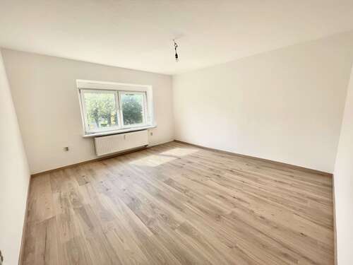 Foto - Wohnung zum Mieten in Bitterfeld 315,51 € 48.54 m²