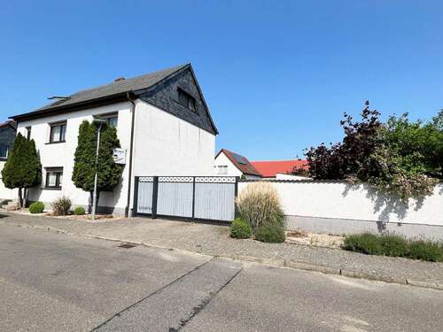 Foto - Haus zum Kaufen in Miesterhorst 340.000,00 € 216 m²