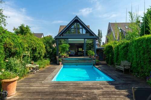 Foto - Haus zum Kaufen in Meerbusch-Osterath 1.250.000,00 € 184 m²