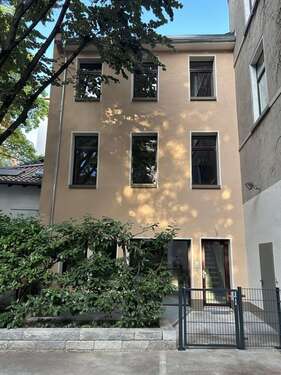 Foto - Haus zum Mieten in Frankfurt am Main 2.500,00 € 113.5 m²