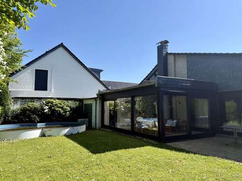 Foto - Haus zum Kaufen in Meerbusch 695.000,00 € 138 m²