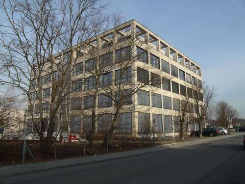 Foto - Büro in Mörfelden-Walldorf 912,00 € 150 m²