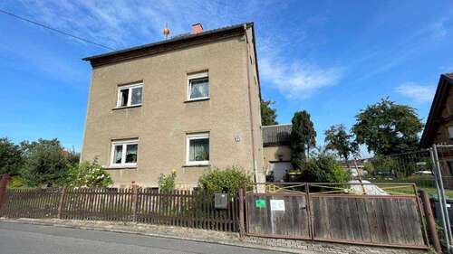 Foto - Haus zum Kaufen in Hausdorf 50.000,00 € 110 m²