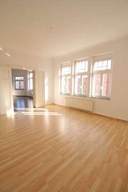 Foto - Wohnung zum Mieten in Halle 725,00 € 103.52 m²