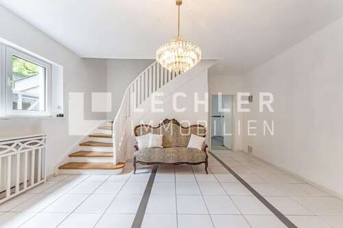 Foto - Haus zum Kaufen in Stuttgart 1.890.000,00 € 329 m²