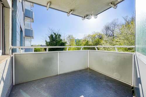 Foto - Wohnung zum Kaufen in Stuttgart-Mönchfeld 245.000,00 € 67 m²