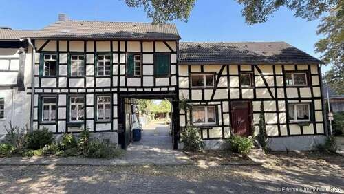 Foto - Haus zum Kaufen in Mechernich Glehn 148.000,00 € 300 m²