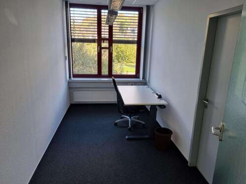 Foto - Büro in Bonn 690,00 € 10.73 m² - 690,00 EUR Kaltmiete, ca.  10,73 m²
