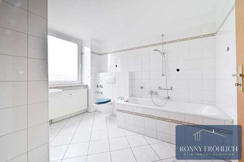 Foto - Wohnung zum Mieten in Zwickau 330,00 € 50.55 m²