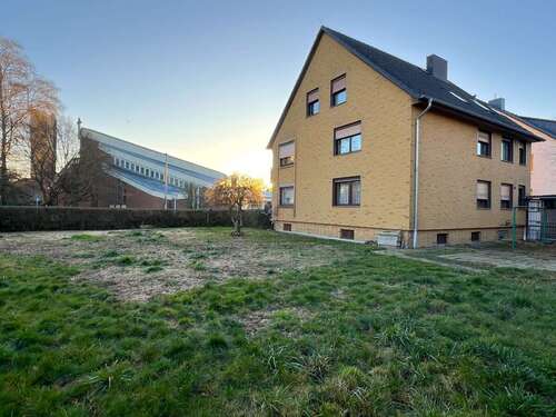 Foto - Haus zum Kaufen in Garbsen Berenbostel 625.000,00 € 275 m²