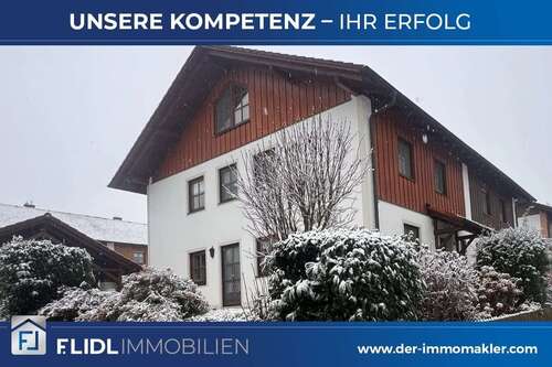 Foto - Haus zum Kaufen in Rotthalmünster 439.000,00 € 160 m²