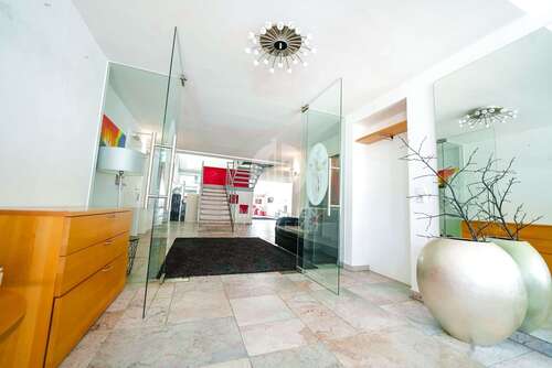 Foto - Haus zum Kaufen in Vöhringen 949.000,00 € 290 m²