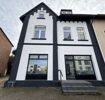 Haus zum Mieten in Frechen 5.500,00 € 290 m²