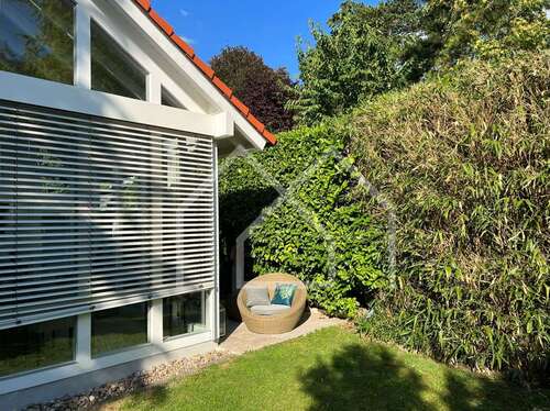 Foto - Haus zum Kaufen in Seeheim-Jugenheim 1.390.000,00 € 240 m²