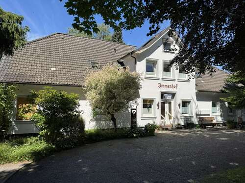 Foto - Haus zum Kaufen in Burg (Dithmarschen) 799.000,00 € 590.76 m²