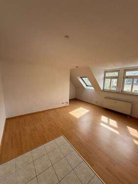 Foto - Wohnung zum Mieten in Chemnitz 220,00 € 43.93 m²