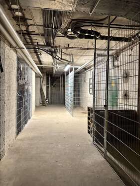 Foto - Halle in Berlin 270,38 € 24.3 m²