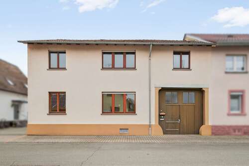 Foto - Haus zum Kaufen in Linkenheim-Hochstetten 499.000,00 € 199 m²