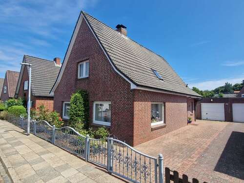Foto - Haus zum Kaufen in Heide 249.000,00 € 99 m²