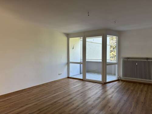 Foto - Wohnung zum Mieten in Freilassing 808,86 € 62.22 m²