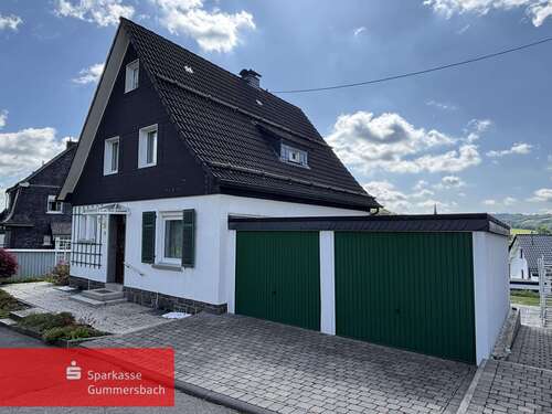 Foto - Haus zum Kaufen in Bergneustadt 298.000,00 € 120 m²