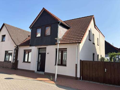 Foto - Haus zum Kaufen in Burgdorf 285.000,00 € 110 m²