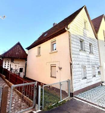 Foto - Haus zum Kaufen in Schillingsfürst 69.000,00 € 95 m²