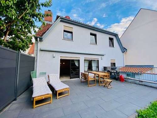 Foto - Haus zum Mieten in Bad Homburg 2.350,00 € 166 m²