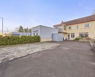 Büro in Neustadt 298.000,00 € 151 m²