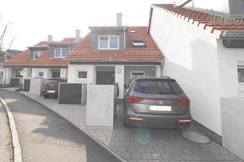 Foto - Haus zum Mieten in Denkendorf 1.640,00 € 129 m²