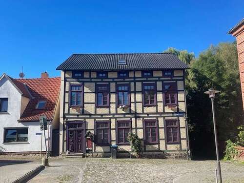 Foto - Wohnung zum Kaufen in Lübz 100.000,00 € 106 m²
