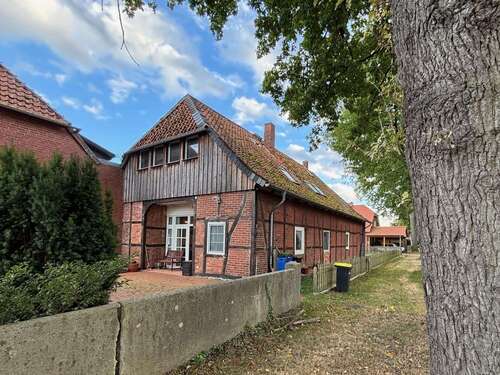 Foto - Haus zum Kaufen in Burgdorf 340.000,00 € 210 m²