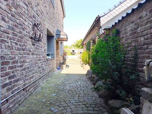 Foto - Haus zum Kaufen in Aachen 619.000,00 € 240 m²