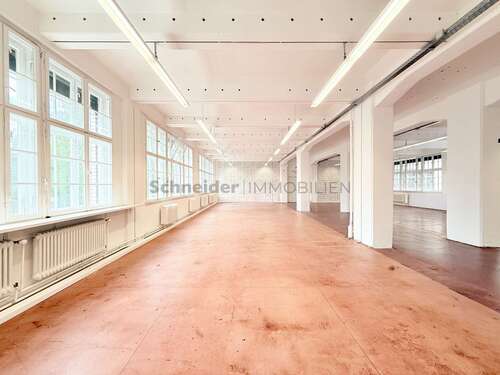 Foto - Halle in Berlin 4.252,50 € 270 m²