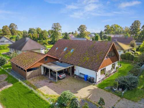 Foto - Haus zum Kaufen in Hardebek 350.000,00 € 242 m²
