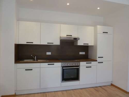 Foto - Wohnung zum Mieten in Halle 473,10 € 47.31 m²