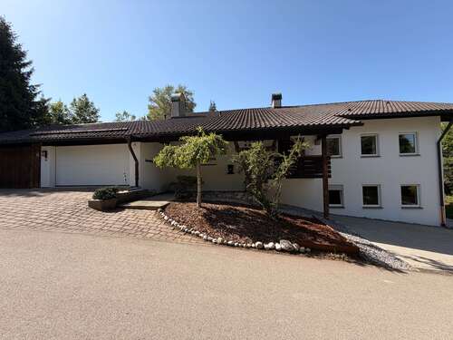 Foto - Haus zum Kaufen in Grabenstätt 1.850.000,00 € 325 m²