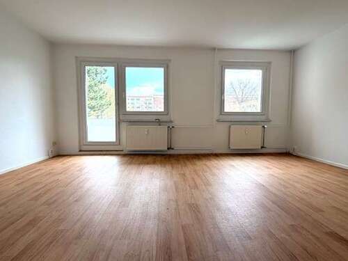 Foto - Wohnung zum Mieten in Plauen 282,00 € 51.2 m²