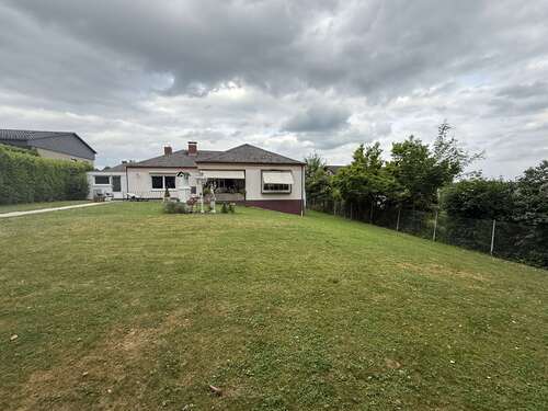 Foto - Haus zum Kaufen in Bitburg 650.000,00 € 282.77 m²