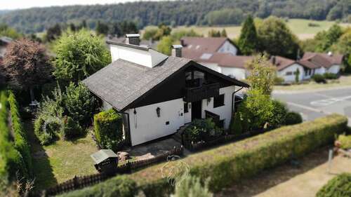 Foto - Haus zum Kaufen in Kreuzwertheim 425.000,00 € 208 m²