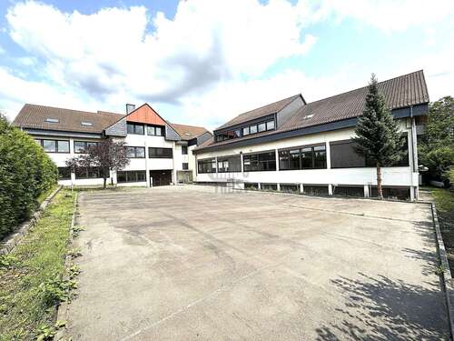 Foto - Büro in Homberg (Ohm) 999.000,00 € 2033 m²