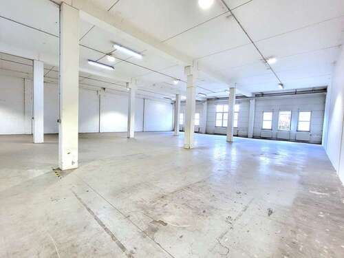 Foto - Halle in Barbing 3.690,00 € 470 m²