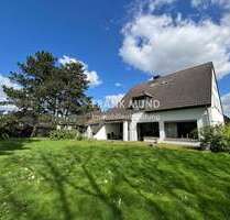 Haus zum Kaufen in Mönchengladbach-Wickrathberg 870.000,00 € 433 m²